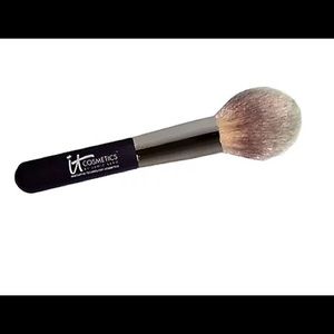 iT Heavenly Luxe Wand Ball Powder brush never open